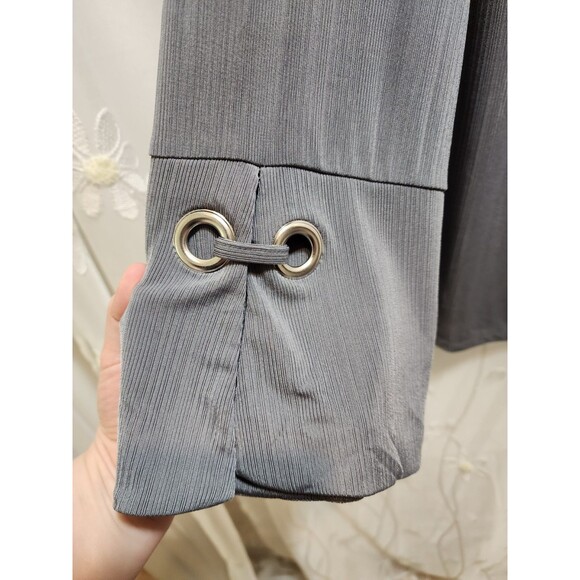 C EST. 1946 WOMENS LARGE GRAY BELL SLEEVE BLOUSE GAUZE FLOWY BOXY WORK OFFICE - Picture 3 of 12